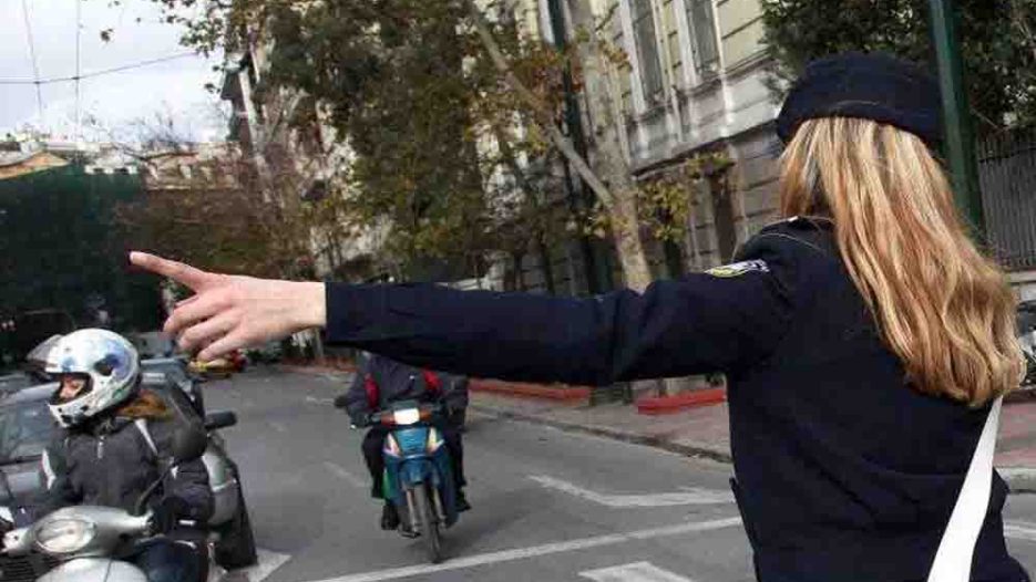 Νέος ΚΟΚ: 1.070 παραβάσεις για κράνος σε μία εβδομάδα ελέγχων