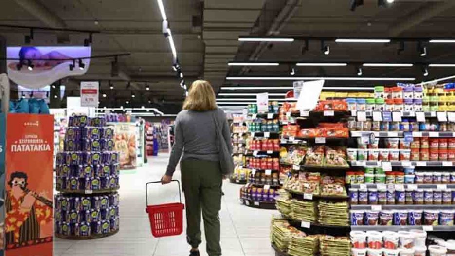 Η κρίση στη Μέση Ανατολή πιέζει την ελληνική καθημερινότητα και αλλάζει την κατανάλωση