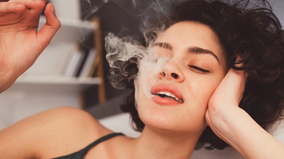 Πώς το κάπνισμα απειλεί σοβαρά την όραση και την υγεία των ματιών