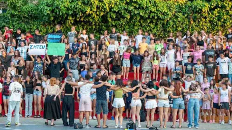 Δήμος Μάνδρας–Ειδυλλίας: Επαναφορά των δωρεάν παιδικών κατασκηνώσεων μετά από 15 χρόνια