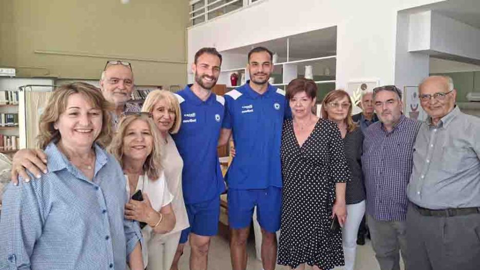 Δωρεά οκτώ απινιδωτών στα ΚΕ.ΦΙ. Περιστερίου από τους φιλάθλους του Περιστερίου…
