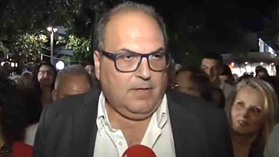 Χαλάνδρι: Το αριστερό «success story» του Ρούσσου τσακίστηκε στις απολύσεις των νηπιαγωγών